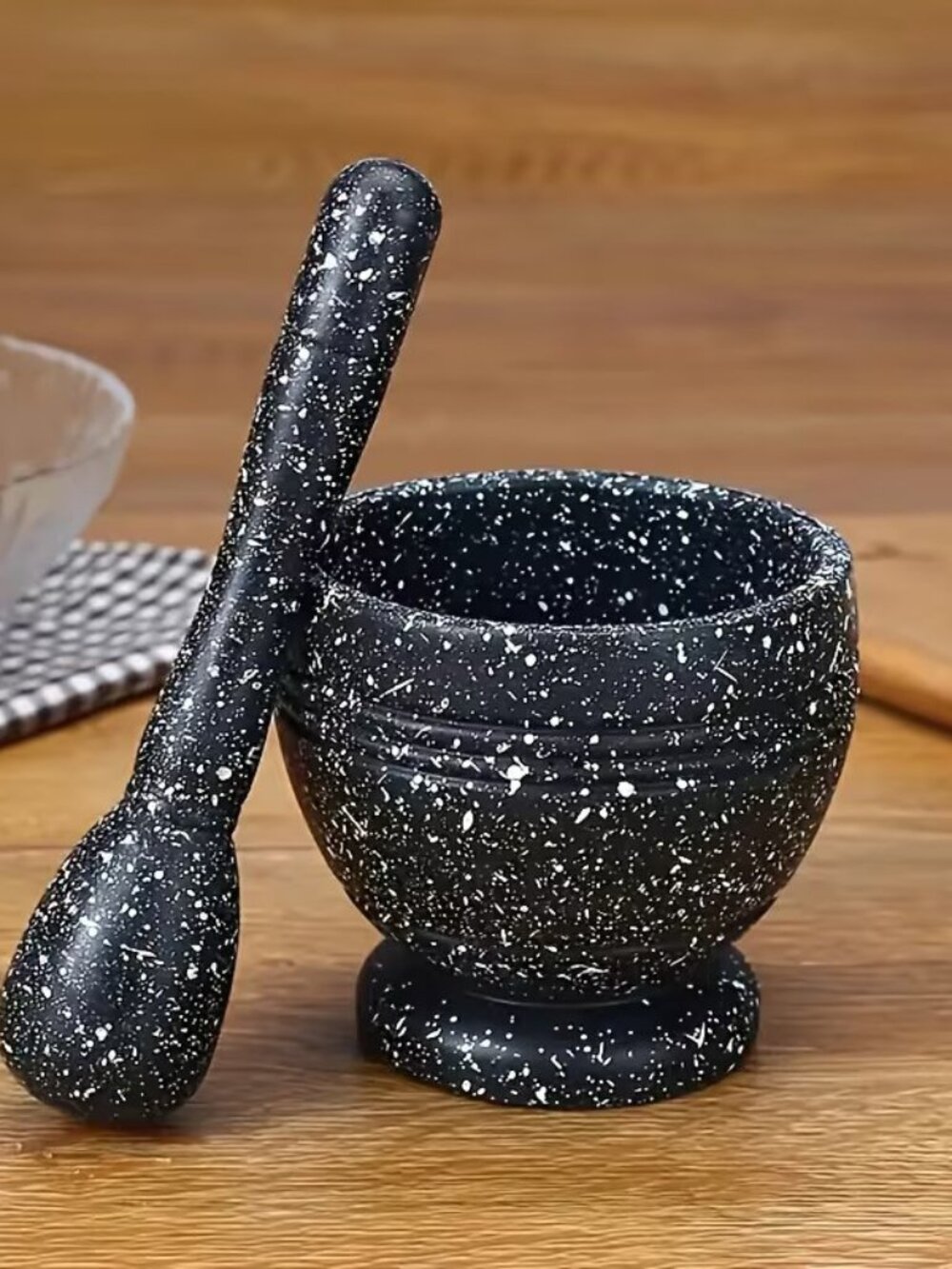 Sturdy Mortar and Pestle Set Spice Grinder Black and White Flaked